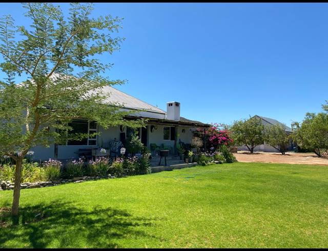 820HA FARM FOR SALE IN LADISMITH RURAL